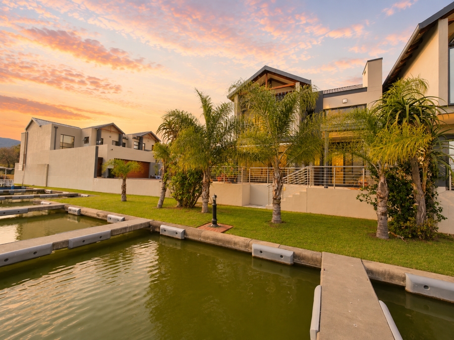 3 Bedroom Property for Sale in The Islands Estates North West